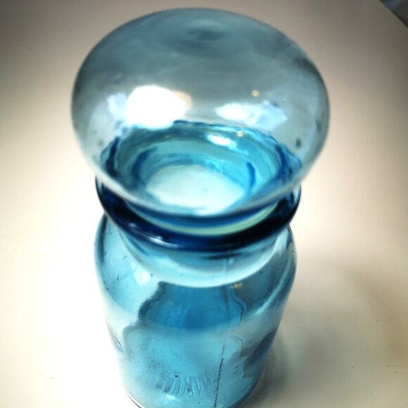 Vintage 7" Aqua Blue Glass Apothecary Jar - Bubble Top Canister Made in Belgium - Picture 10 of 10